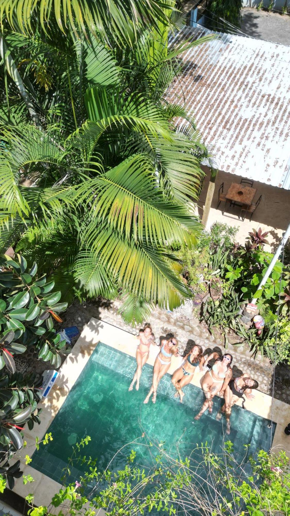 Casa Makoi Hotell Tamanique Exteriör bild